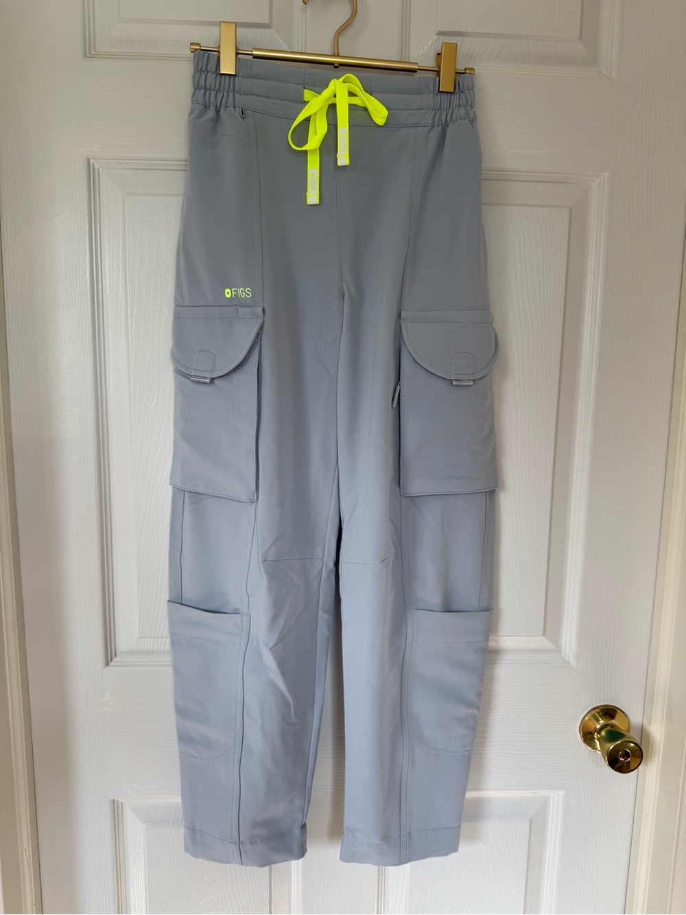FIGS Women’s Gray Cargo Scrub Pants with Neon Drawstring